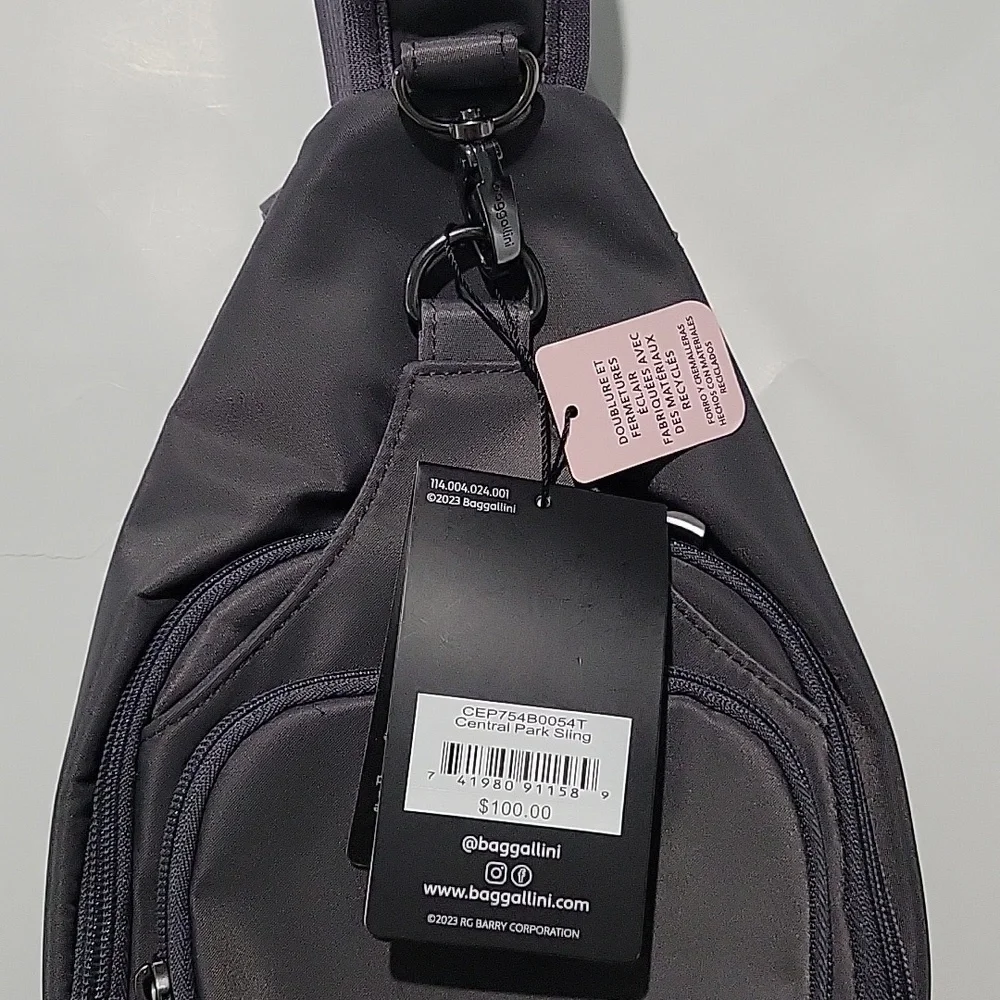 Baggallini Women's Central Park Sling Bag NWT In Black Smoke